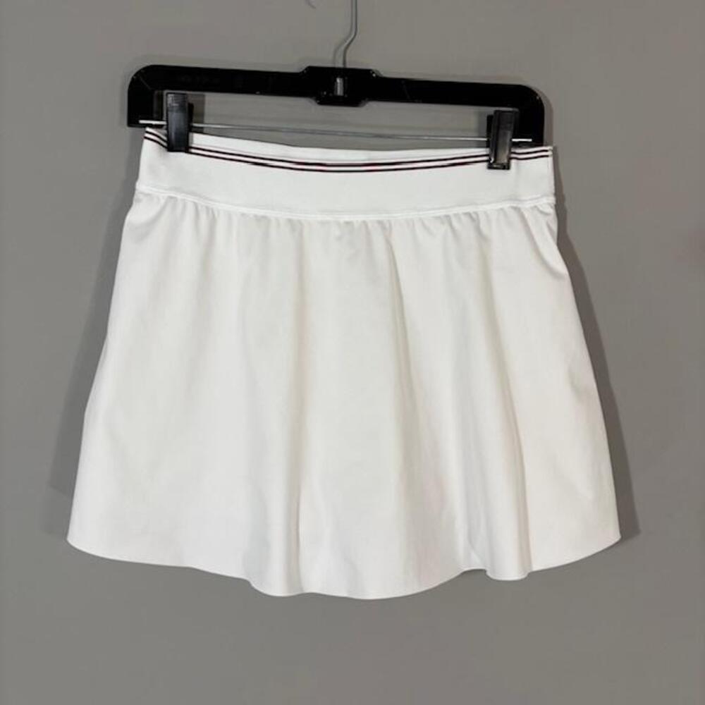 Athleta Ace Advantage Skort Womens M White 13.5 Inch Tennis Built In Shorts